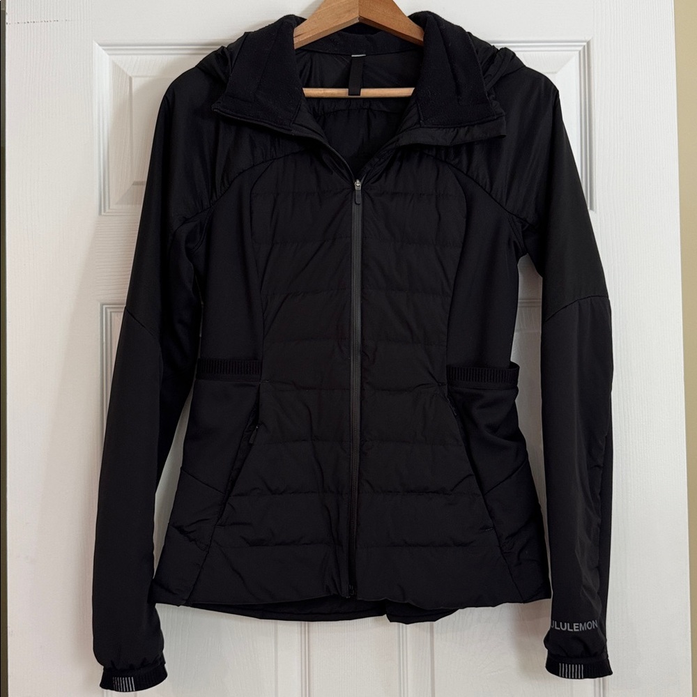 lululemon athletica Sleek Down for it AllBlack Jacket Size 8